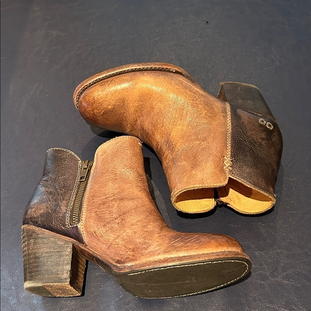 Bed Stu Brown like New Leather Ankle Boots Genuine, Unique, Imperfect size 7